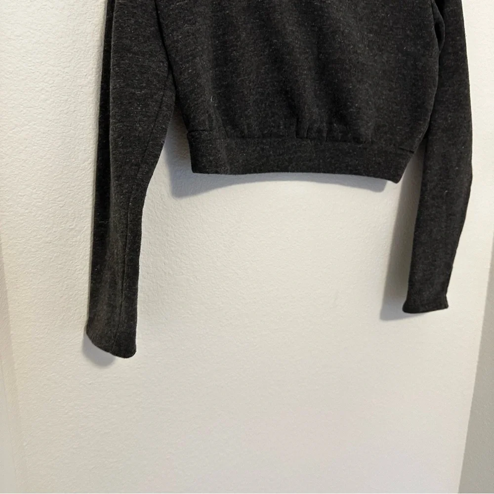 ALO Yoga Elite Long Sleeve Crop Top Sweatshirt Fleece Lined Charcoal Size Small